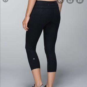 Lululemon crops